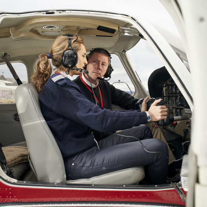 VKS Escuela de Pilotos · Licencia Piloto de Avión Ligero LAPL / Ultraligeros ULM Sant Cugat Sesgarrigues